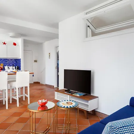 Yourhome - Medusa Apartment *